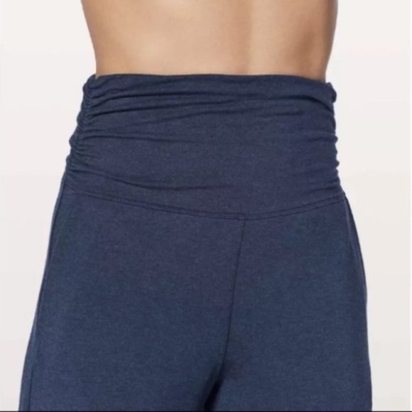 EUC lululemon Athletic "Take It Easy Pants" - Picture 5 of 9